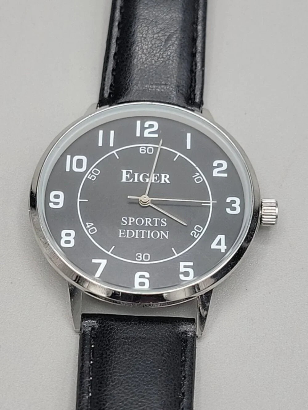 Eiger Mens Watch Sports Edition Quartz  Large 41mm Dial 8.5